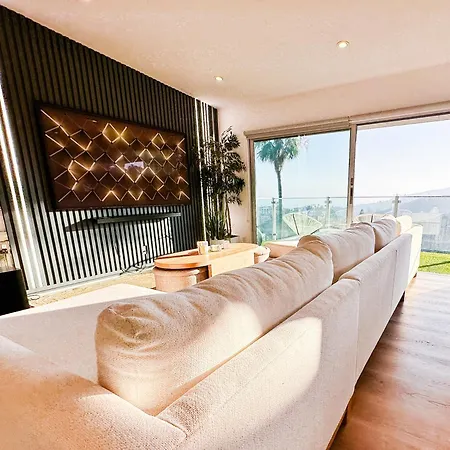 Stunning Views Hollywood Hills Lux Living Villa